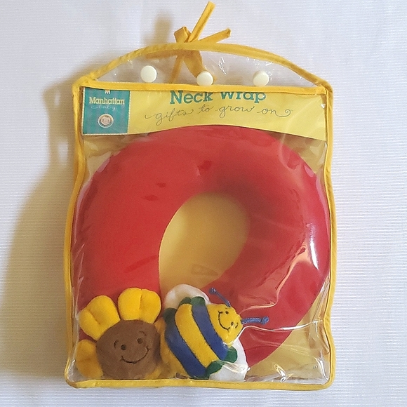 Manhattan Toy Baby Lot Neck Wrap & Sock Toys with Bee & Flower - Picture 2 of 5